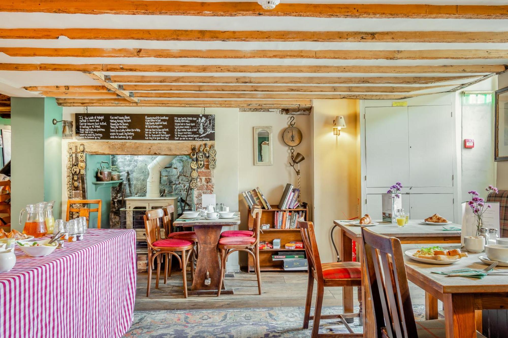 Eastdean Tiger Inn - Catherine מראה חיצוני תמונה