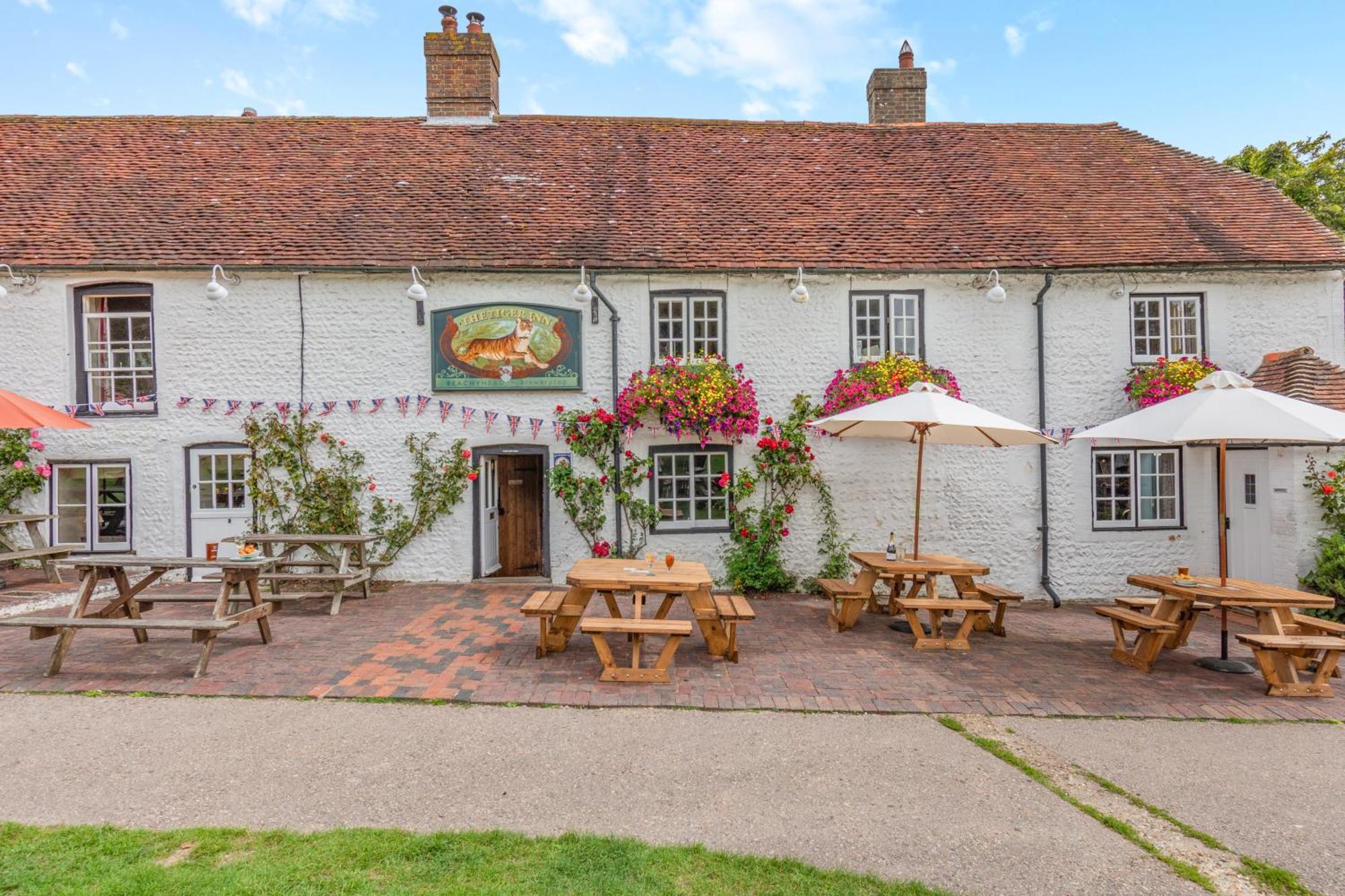 Eastdean Tiger Inn - Catherine מראה חיצוני תמונה